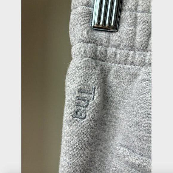 Aritzia TNA Gray Cozy Fleece Mega Cargo Oversized Sweatpant - Size XS - Picture 9 of 11